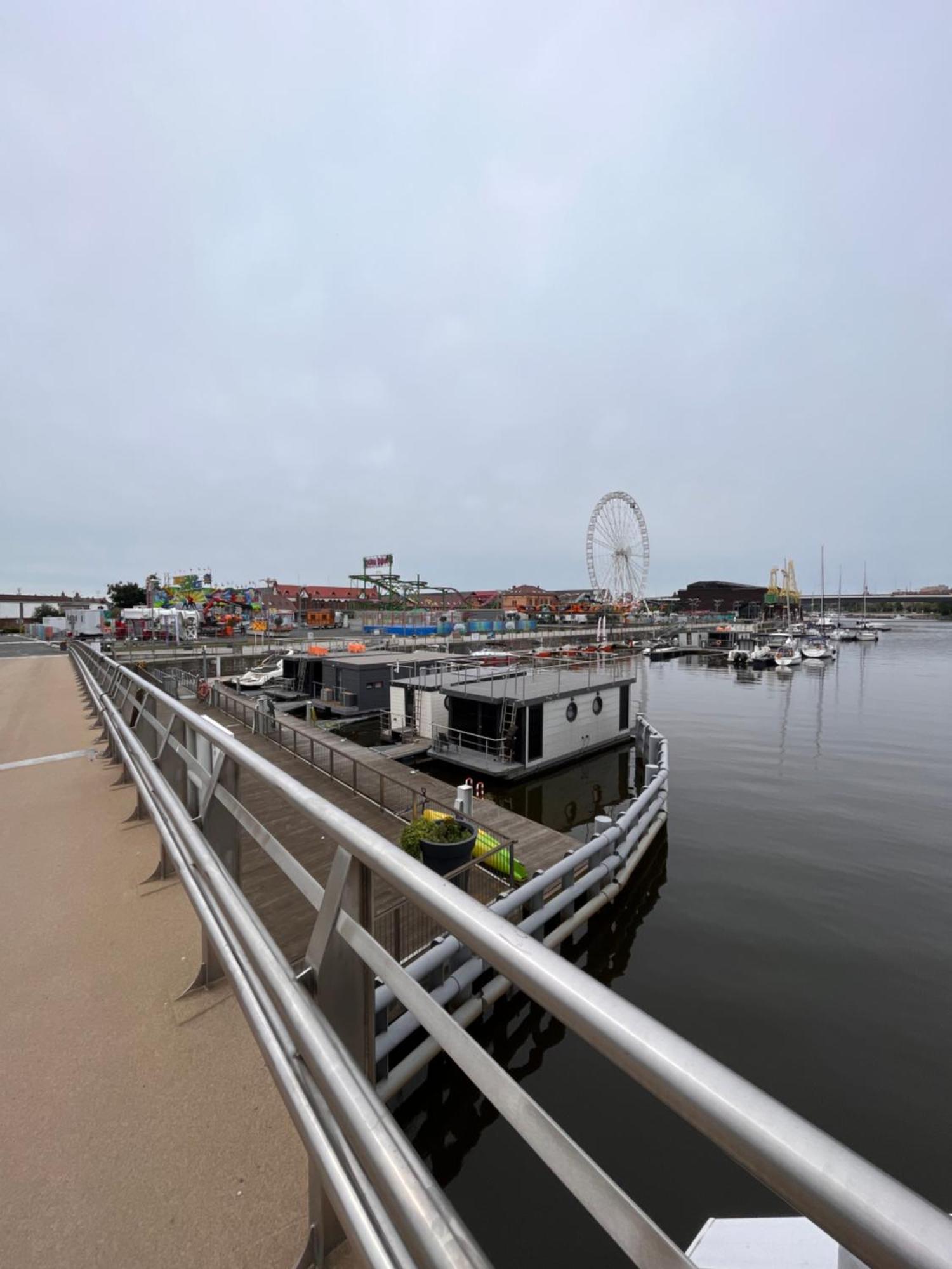 Hausboot - Domy Na Wodzie - Houseboat Porta Mare - Odradream Stettin Exterior foto