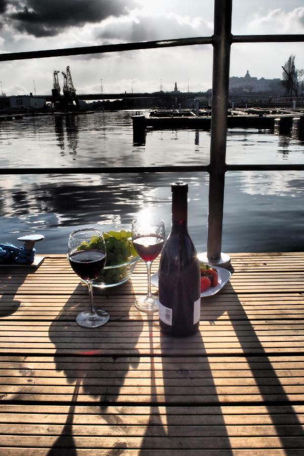 Hausboot - Domy Na Wodzie - Houseboat Porta Mare - Odradream Stettin Exterior foto